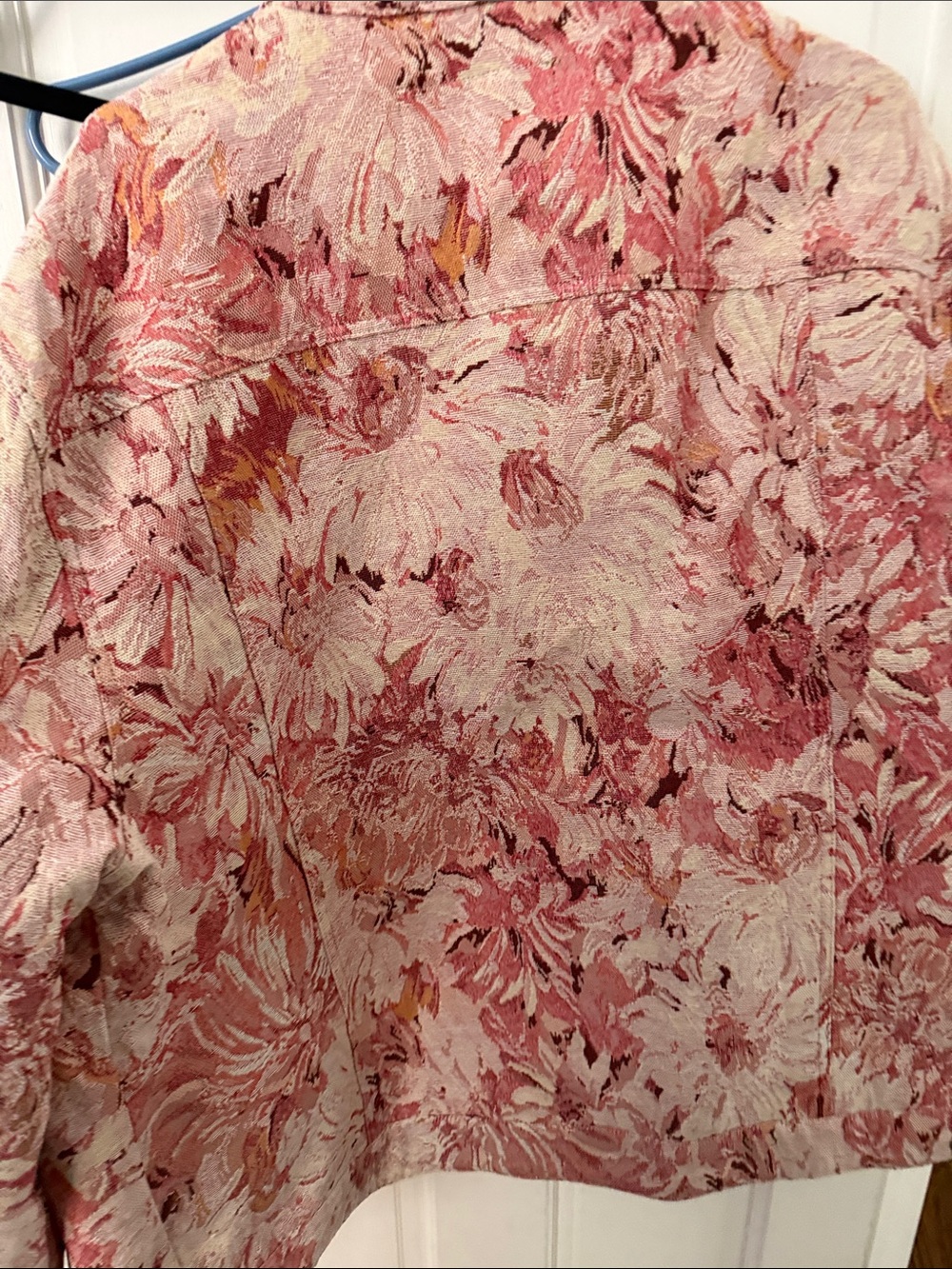 Fashion Nova Pink Floral Jacquard Shirt Jacket - Picture 3 of 4